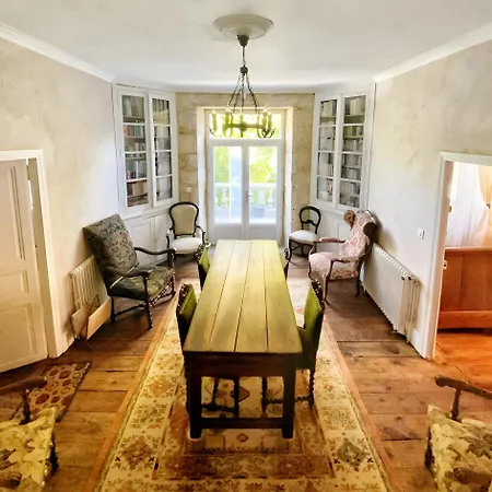 La Belle Gabarre 住宿加早餐酒店 Groléjac