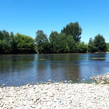 La Belle Gabarre Bed & Breakfast 3*