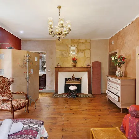 La Belle Gabarre Bed and breakfast 3*