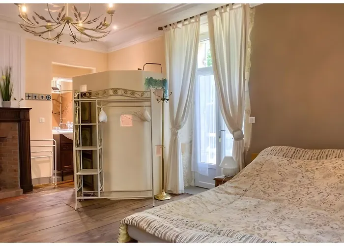 La Belle Gabarre Bed & Breakfast Groléjac