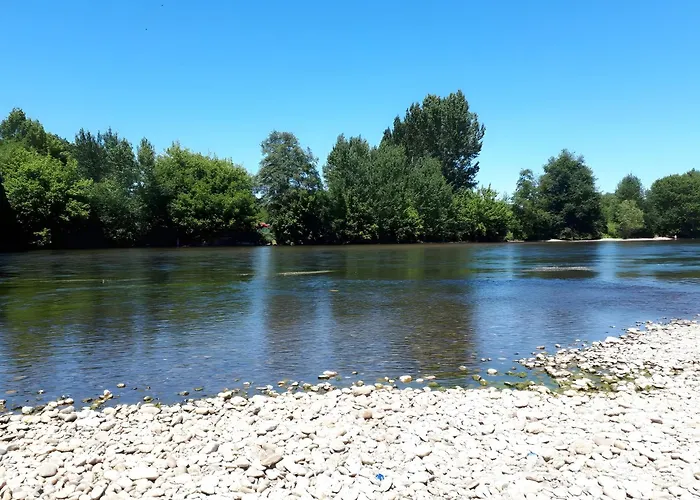 La Belle Gabarre Bed & Breakfast 3*