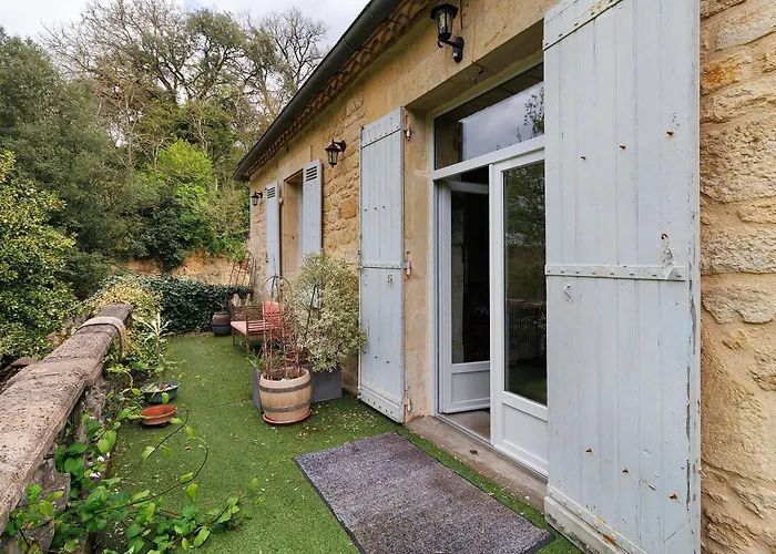 La Belle Gabarre Bed and breakfast Groléjac